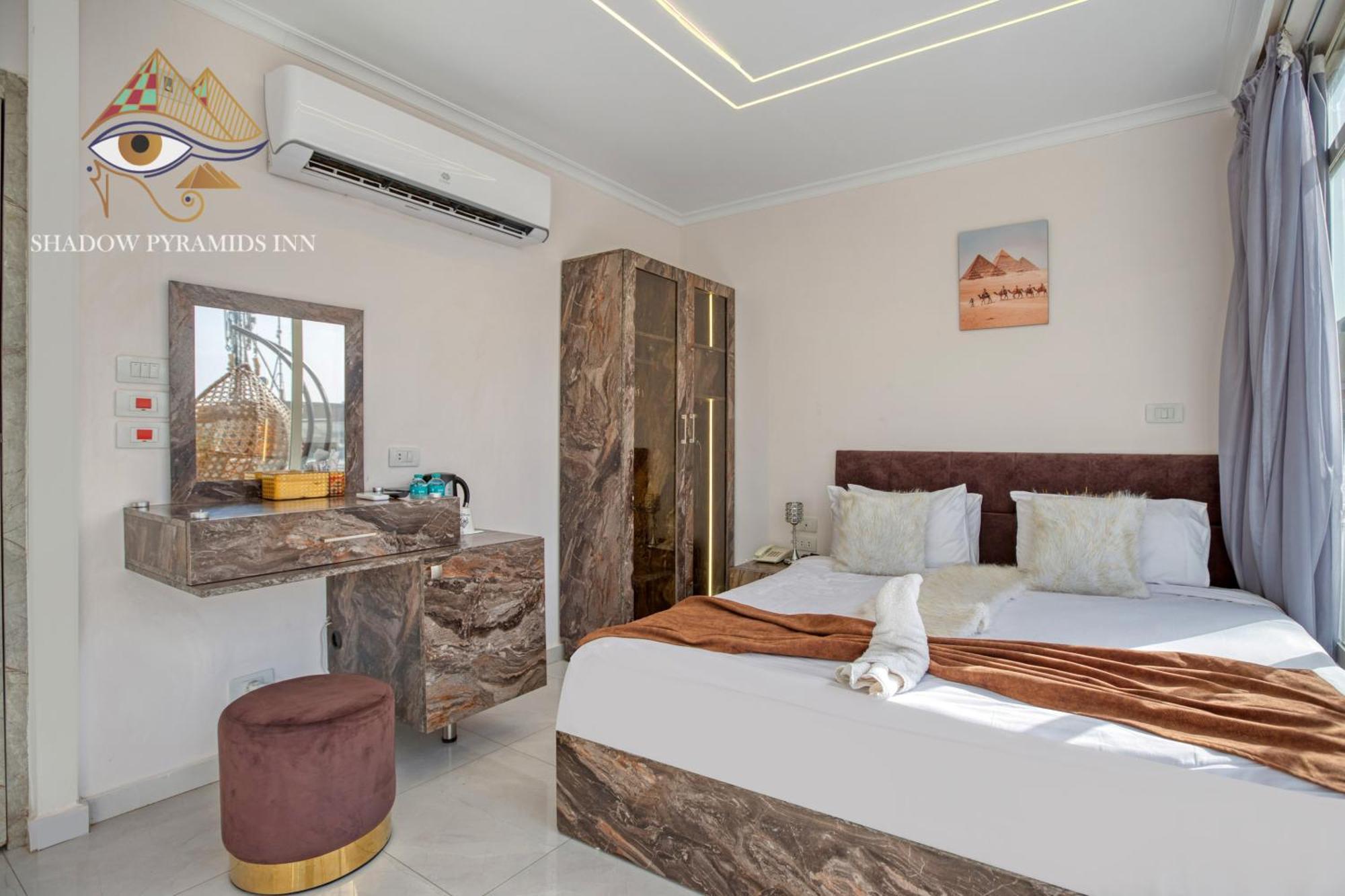 Shadow Pyramids Suites And Jacuzzi Kafrat al Jabal Bagian luar foto