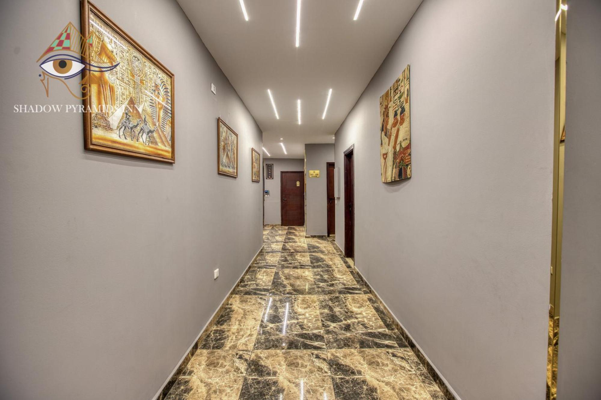 Shadow Pyramids Suites And Jacuzzi Kafrat al Jabal Bagian luar foto
