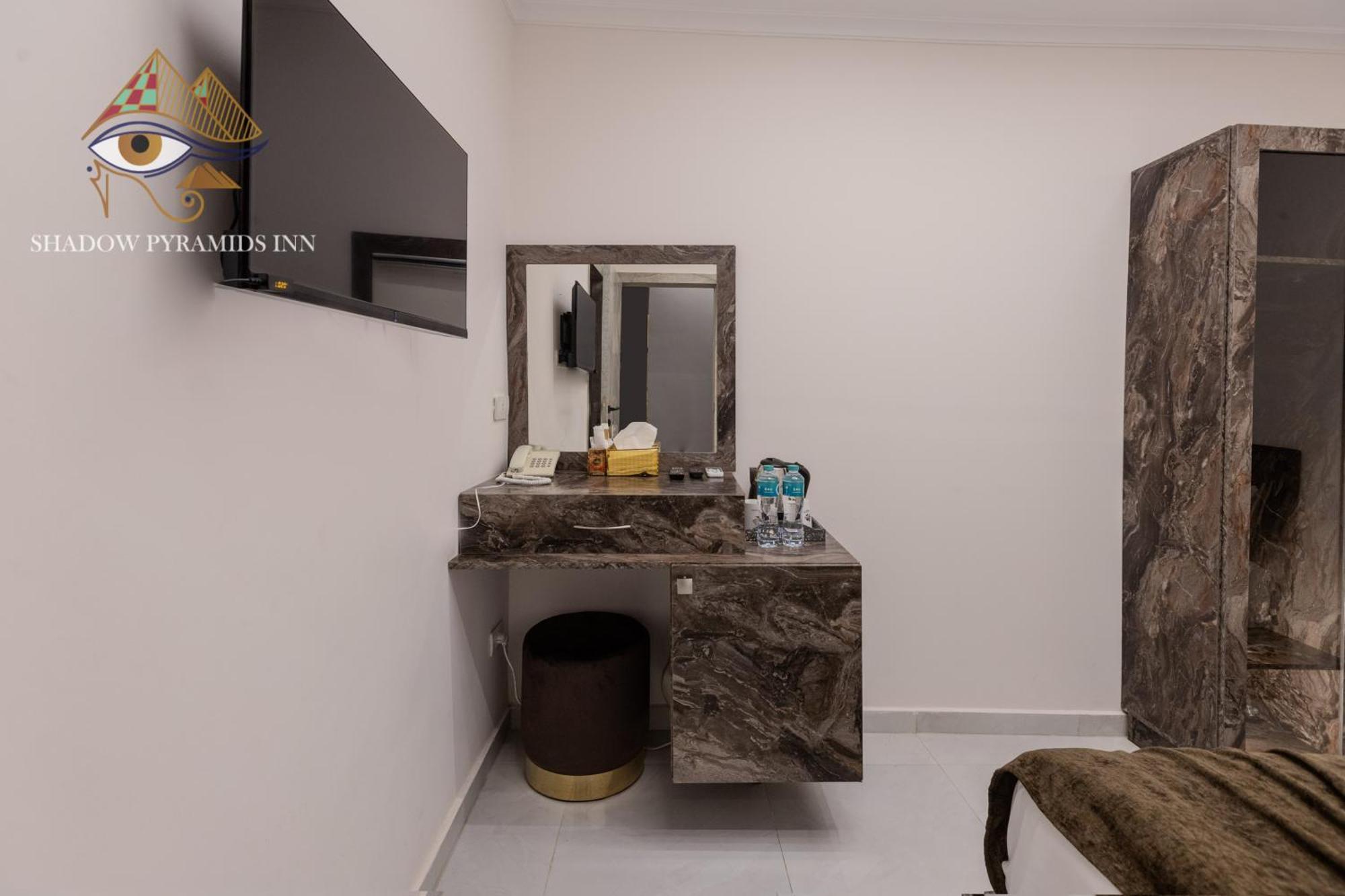 Shadow Pyramids Suites And Jacuzzi Kafrat al Jabal Bagian luar foto