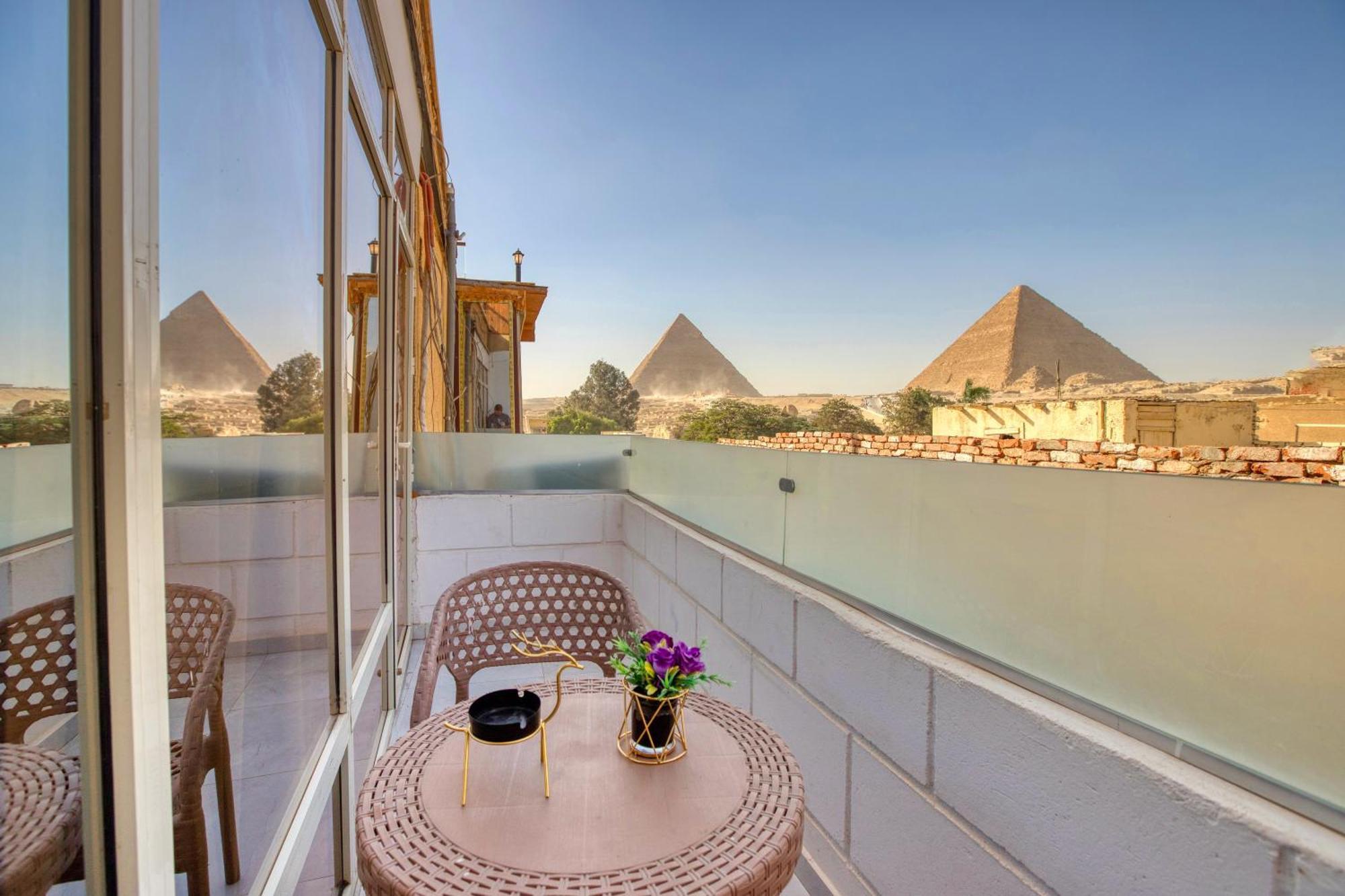 Shadow Pyramids Suites And Jacuzzi Kafrat al Jabal Bagian luar foto
