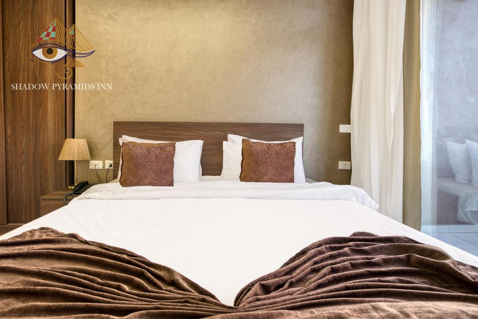 Shadow Pyramids Suites And Jacuzzi Kafrat al Jabal Bagian luar foto
