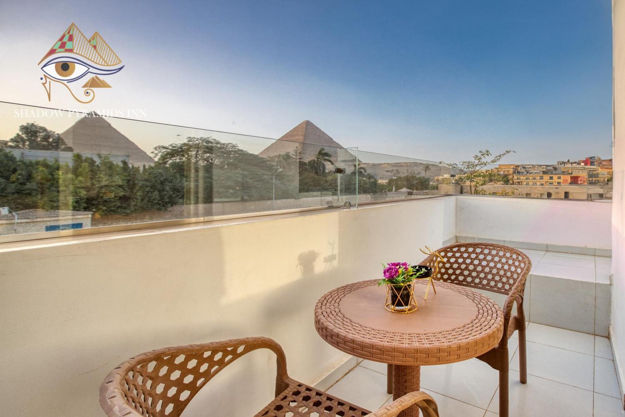 Shadow Pyramids Suites And Jacuzzi Kafrat al Jabal Bagian luar foto
