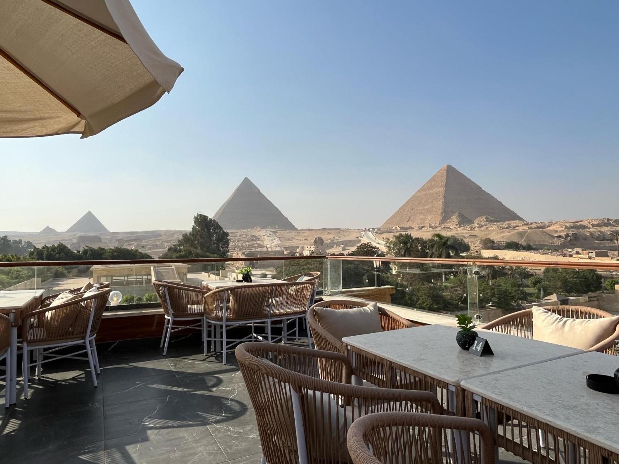 Shadow Pyramids Suites And Jacuzzi Kafrat al Jabal Bagian luar foto