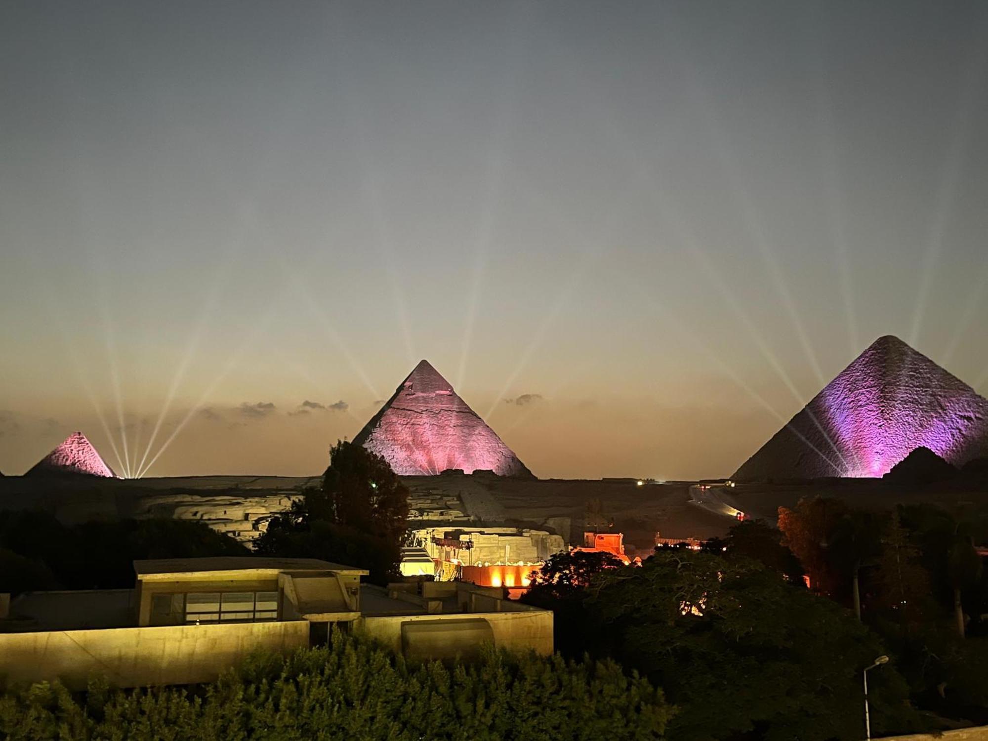 Shadow Pyramids Suites And Jacuzzi Kafrat al Jabal Bagian luar foto