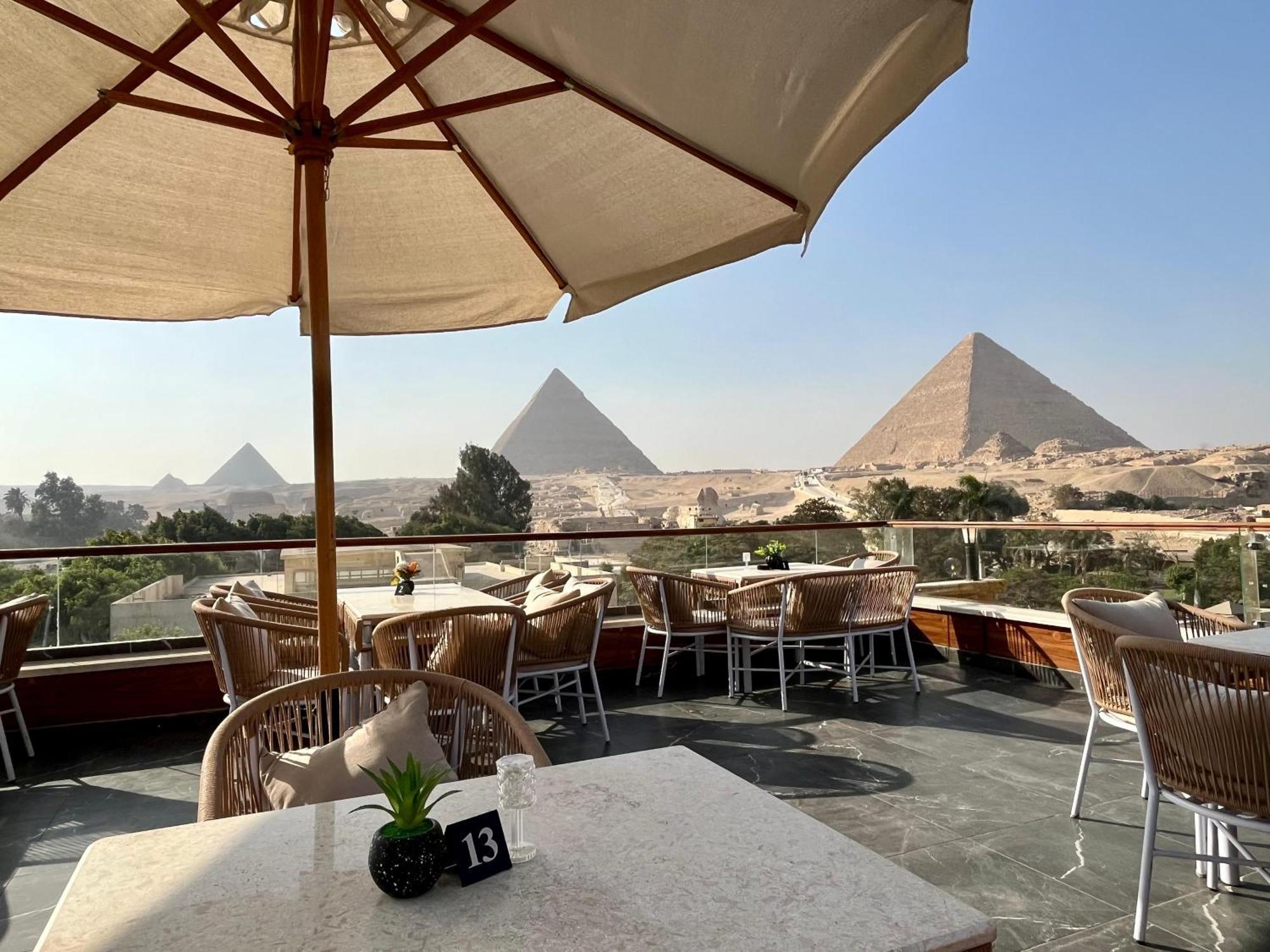 Shadow Pyramids Suites And Jacuzzi Kafrat al Jabal Bagian luar foto